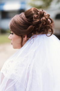 Bride hair, bride vail, Oklahoma weddings, brides of Oklahoma,wedding venues Tulsa, Tulsa wedding photographers, broken arrow wedding photographers